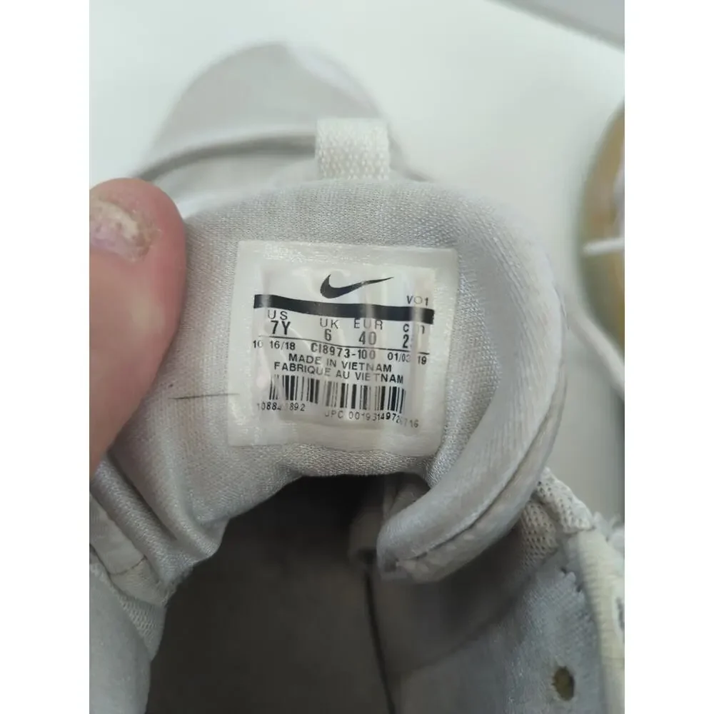 Nike X PG3 NASA C18973-100 Apollo Missions White Gold Sneakers Size 7‎ Youth